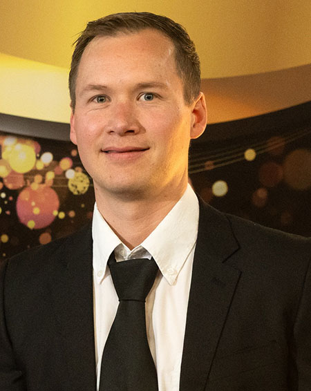 Dr Regan Dunne
